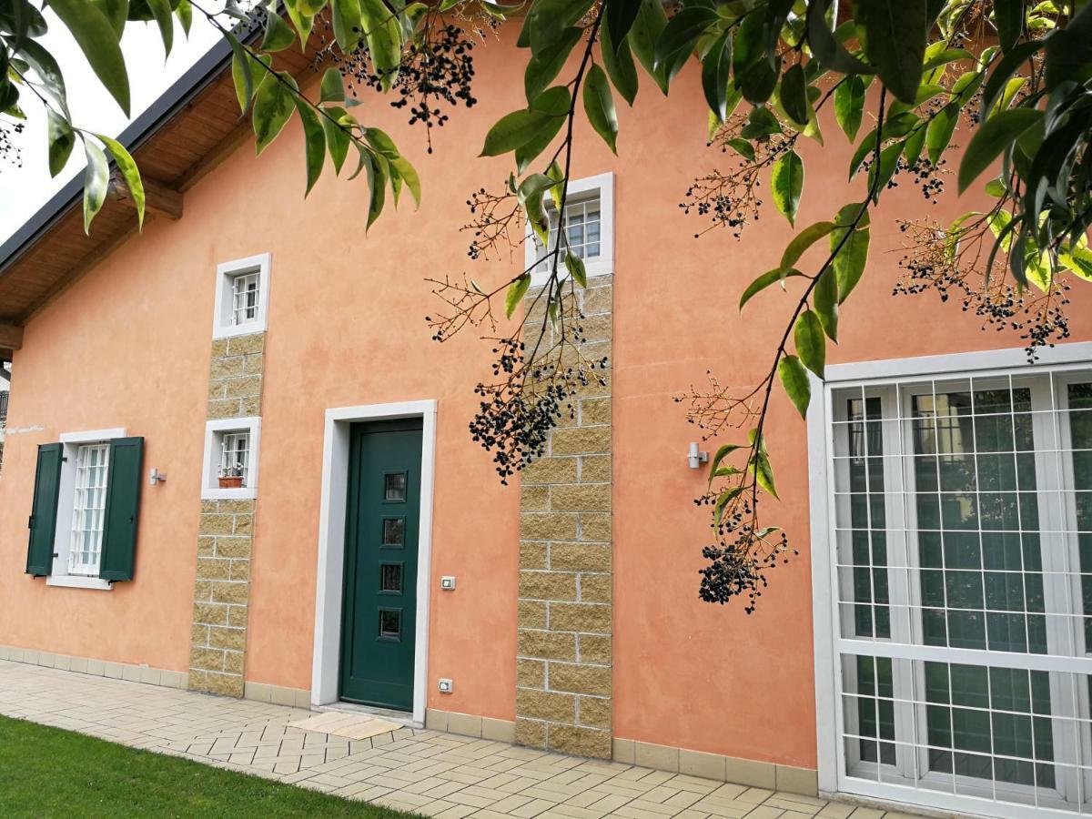 Casa Vacanze Stefy Pescantina Exteriör bild